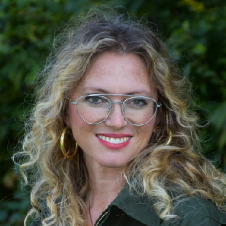 Marika Whitaker Headshot