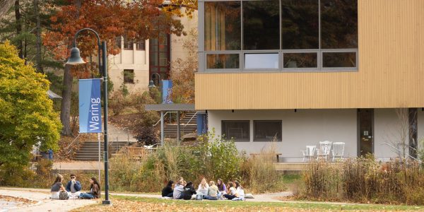 Students eating lunch outside on campus